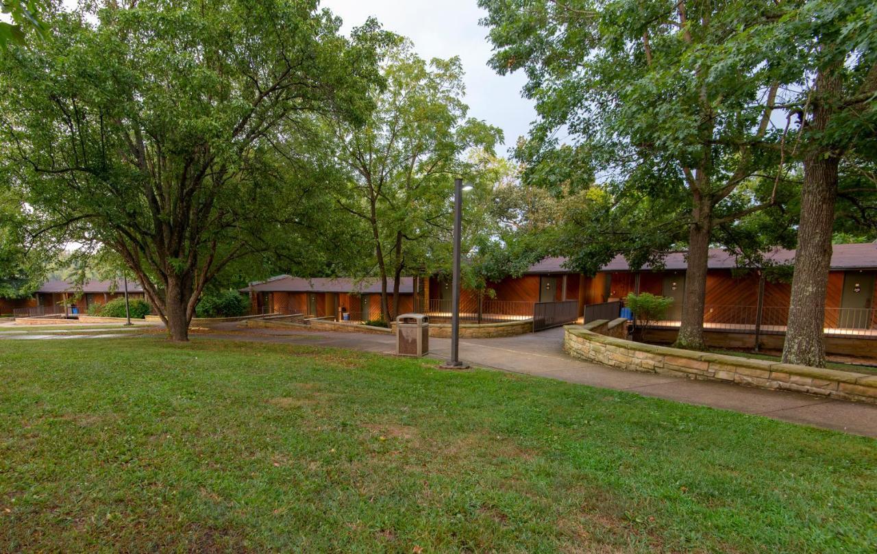 Rough River Dam State Resort Park Falls of Rough Exterior foto